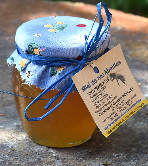 Le Miel Pressé à froid est garant des valeurs thérapeutiques du miel